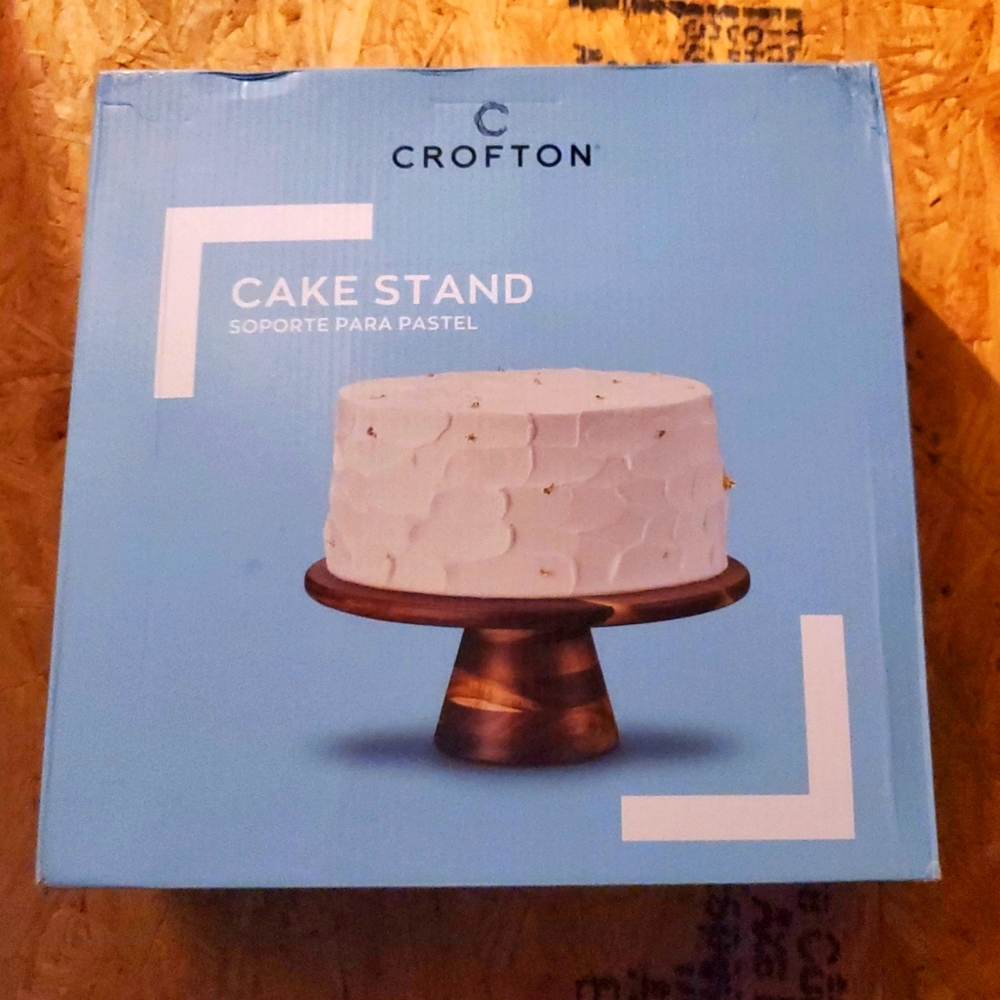 Cake Stand with Brown Base